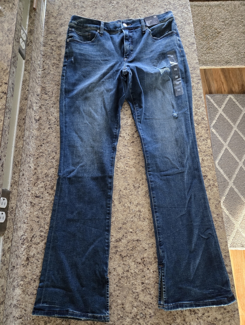 NWT EXPRESS SKYSCRAPER MID RISE JEAN SIZE 14 R